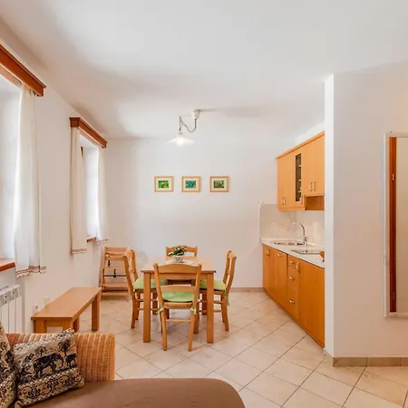 Apartment Amazing With Balcony - One Bedroom With Balcony *