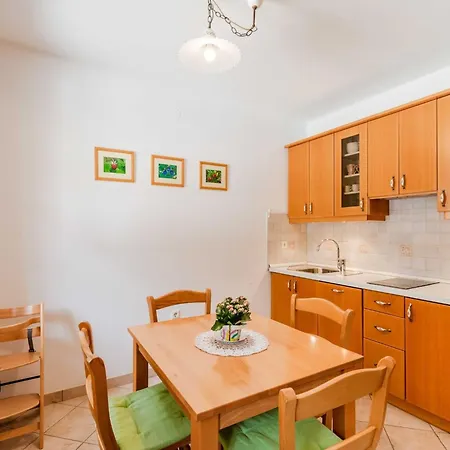 Amazing With Balcony - One Bedroom With Balcony *