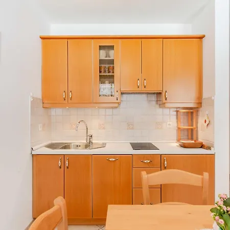 Amazing With Balcony - One Bedroom With Balcony