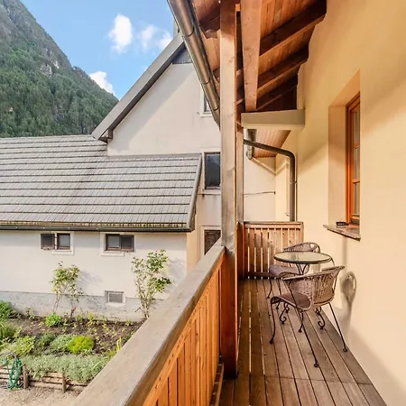 Amazing With Balcony - One Bedroom With Balcony * Log pod Mangartom