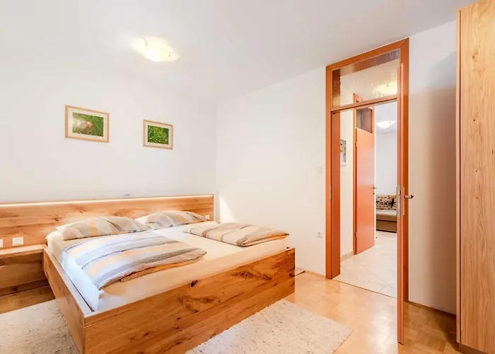 Amazing With Balcony - One Bedroom With Balcony Appartamento