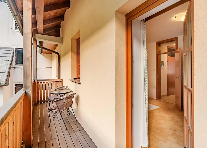 Apartmán Amazing With Balcony - One Bedroom With Balcony *