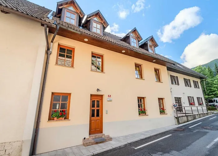 Amazing With Balcony - One Bedroom With Balcony Appartamento *