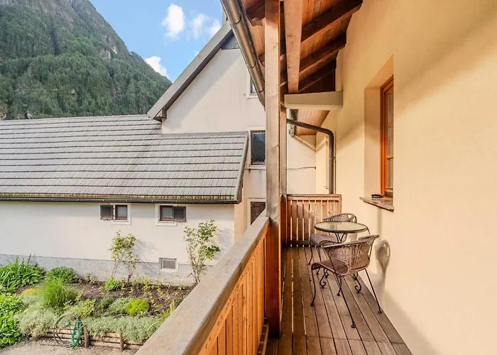 Amazing With Balcony - One Bedroom With Balcony * Log pod Mangartom